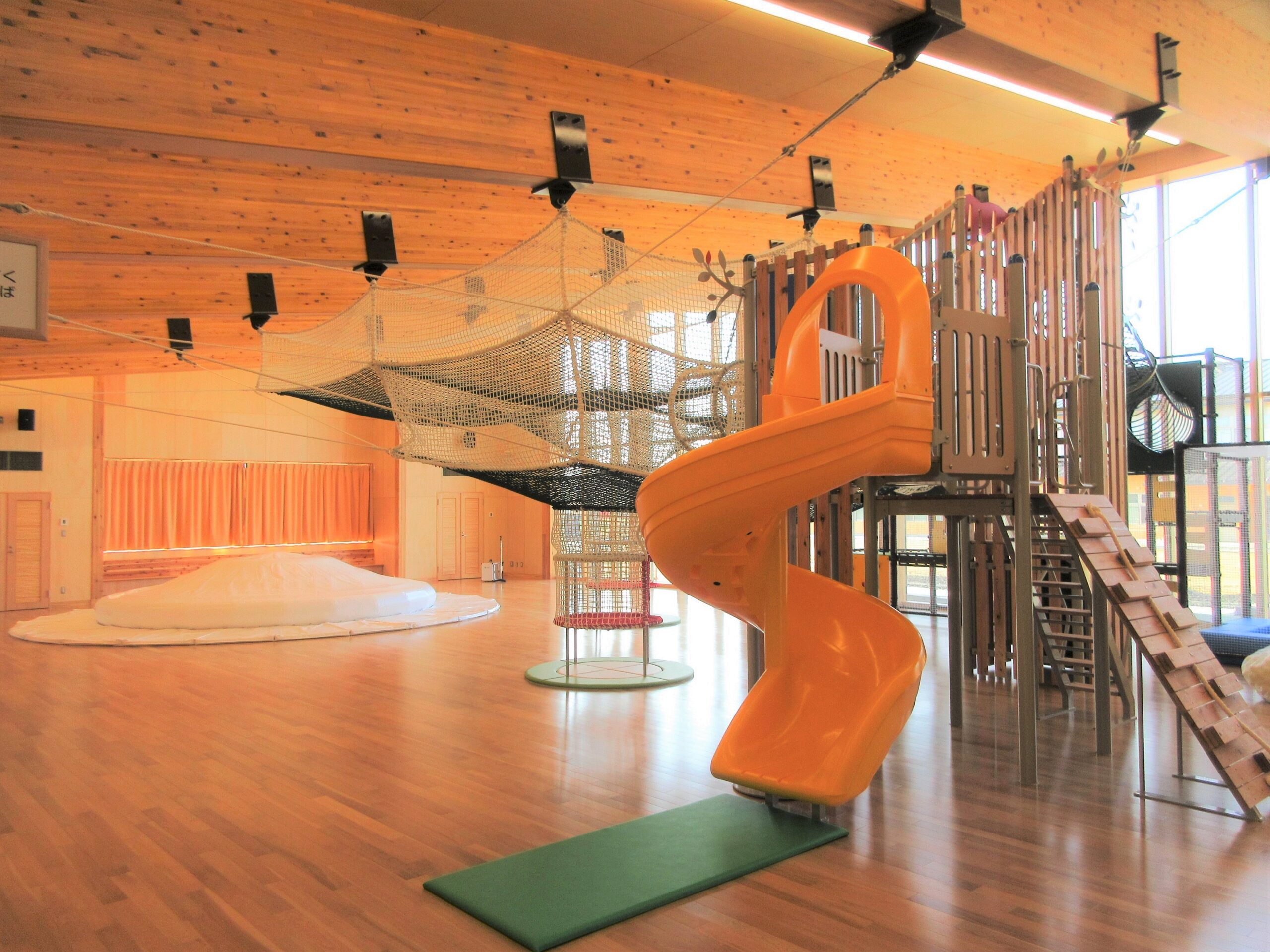 わんぱくひろば