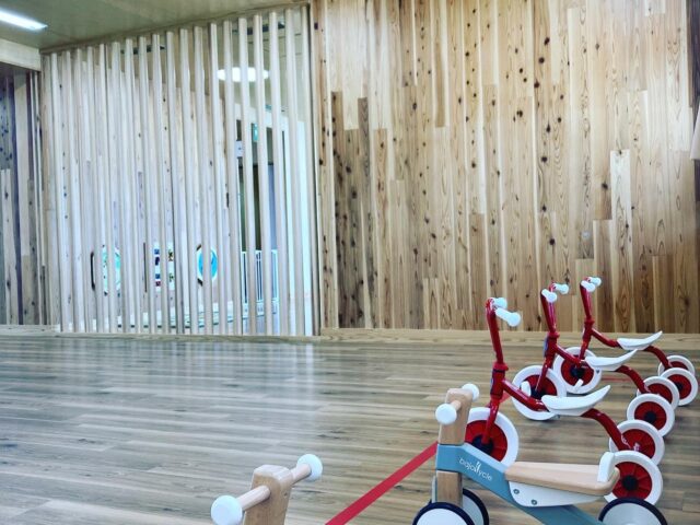 のびのびひろば